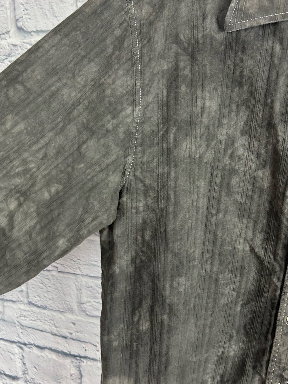 Eighty Eight XL Gray Acid Wash Cross Wings Button Front Shirt Gothic Y2K - Picture 6 of 8